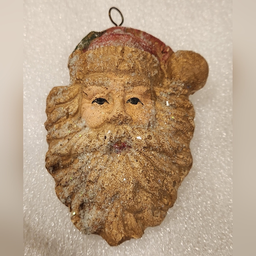 SANTA FACE ORNAMENT WITH GLITTER SPARKLE